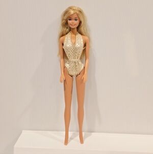 Vintage Sun Gold Malibu Barbie California 1983